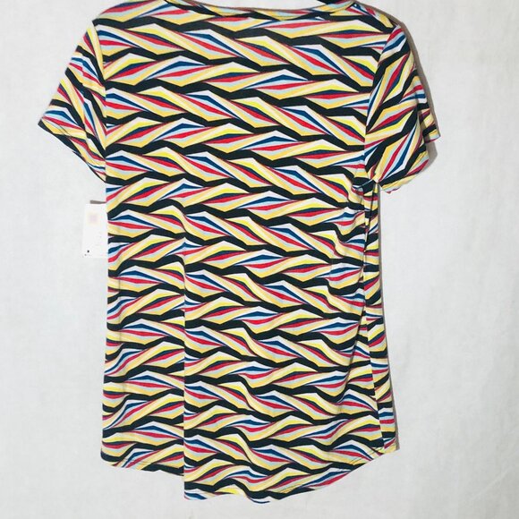 LuLaRoe Classic T shirt Geometric black white high low USA size xs READ - Picture 8 of 10